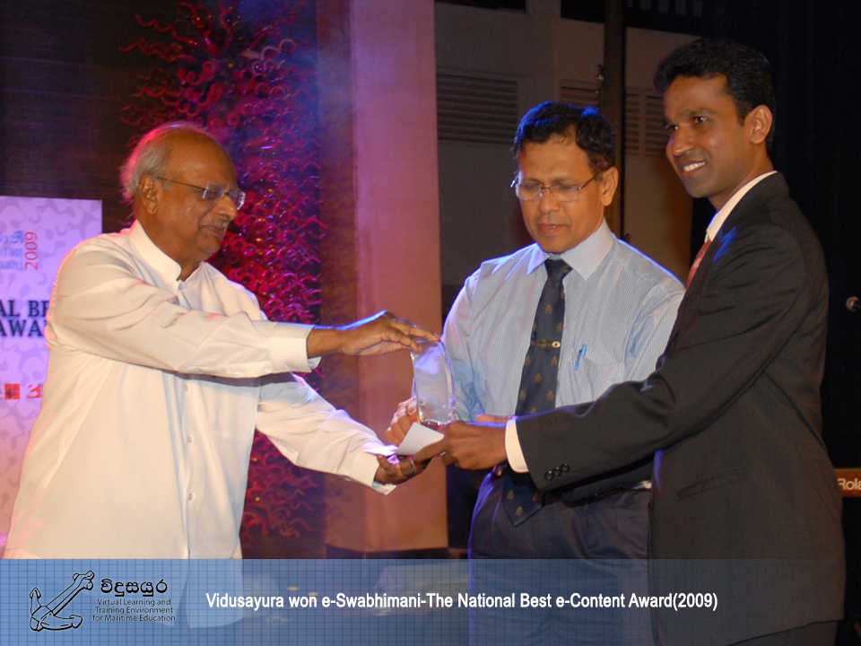 Vidusayura won e-Swabhimani — The National Best e-Content Award (2009).